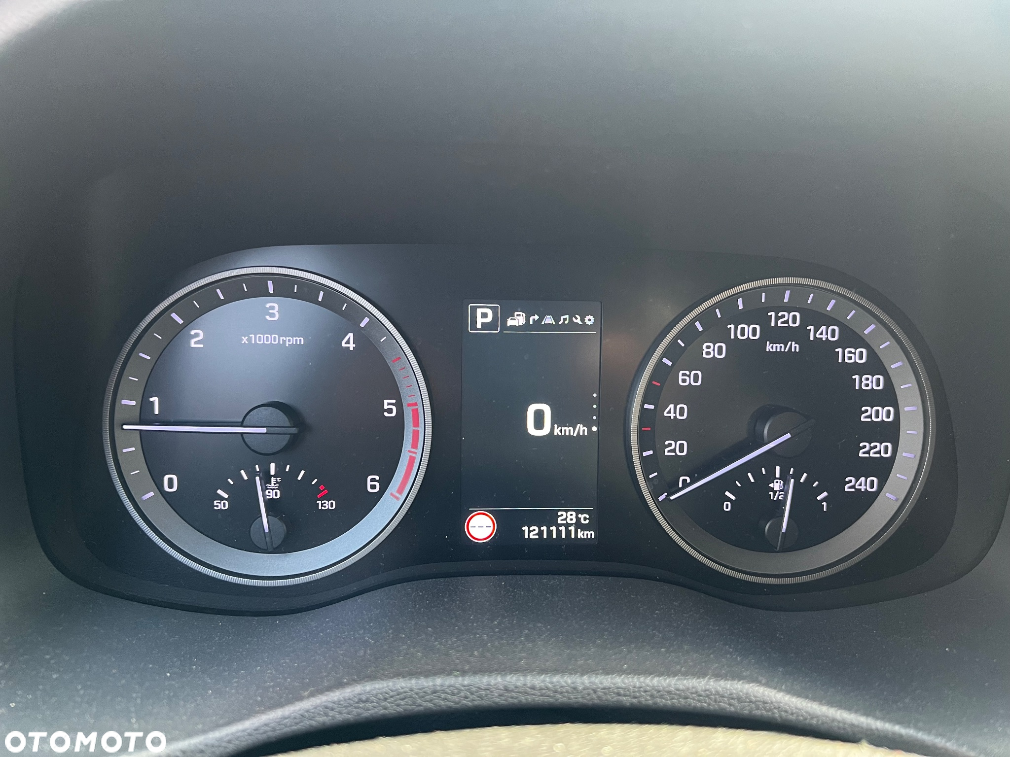 Hyundai Tucson 1.7 CRDI BlueDrive Style 2WD DCT - 10