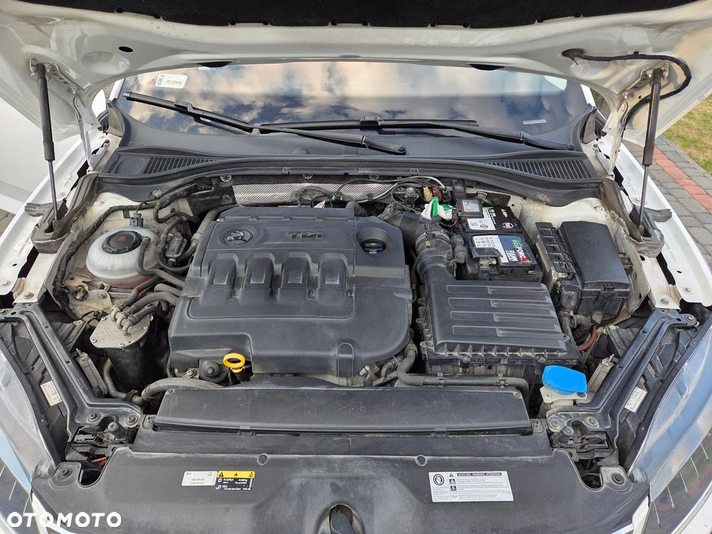 Skoda Superb 2.0 TDI Ambition DSG7 - 18