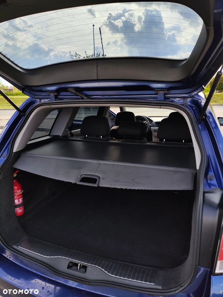 Opel Astra 1.6 - 9