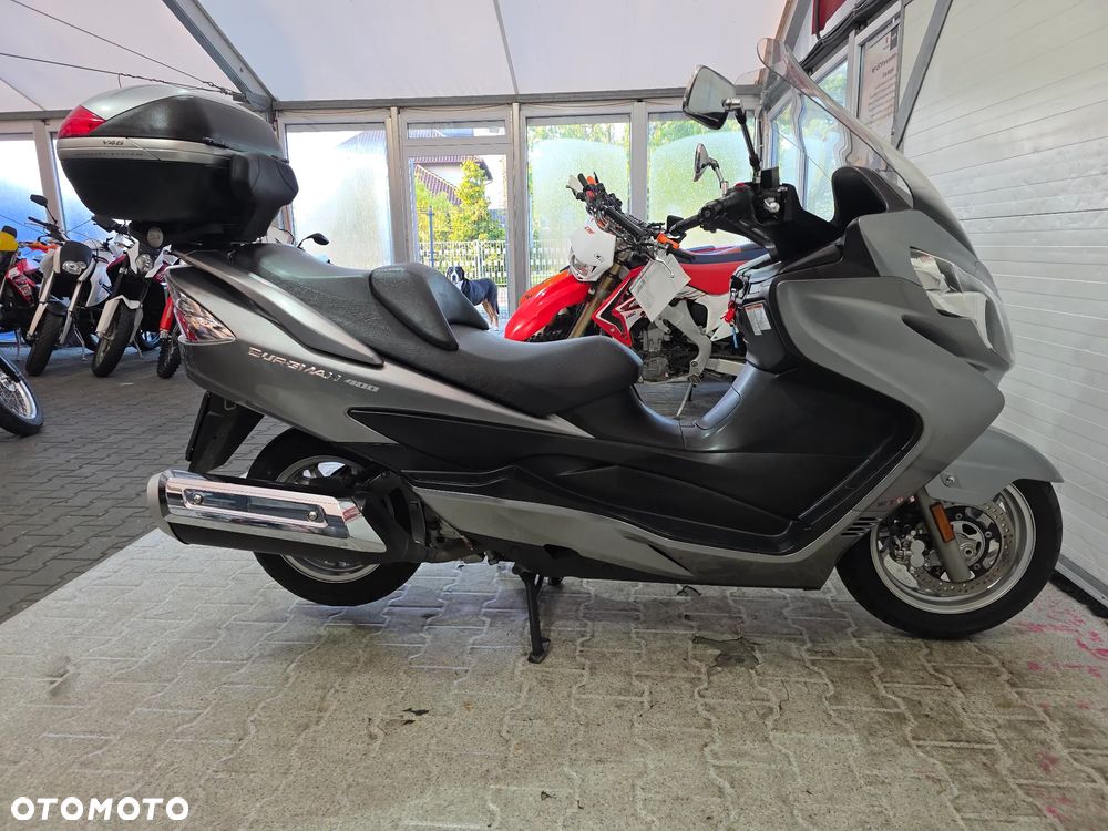 Suzuki Burgman - 22