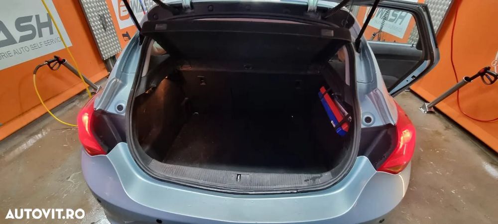 Opel Astra - 4