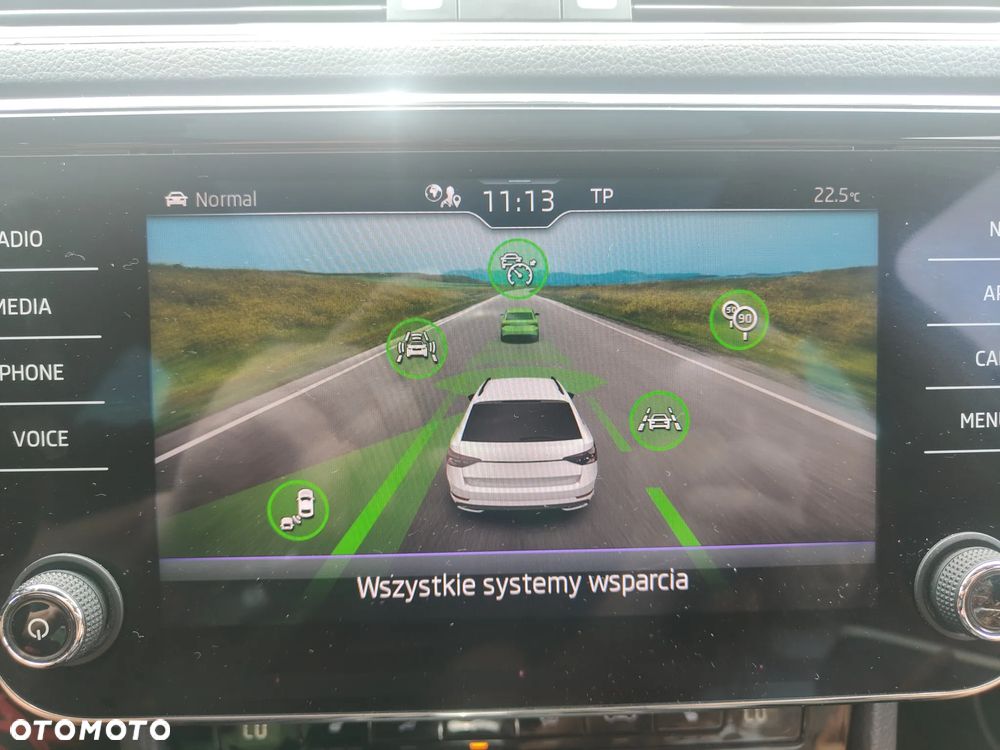 Skoda Superb 2.0 TDI SCR Sportline DSG - 30