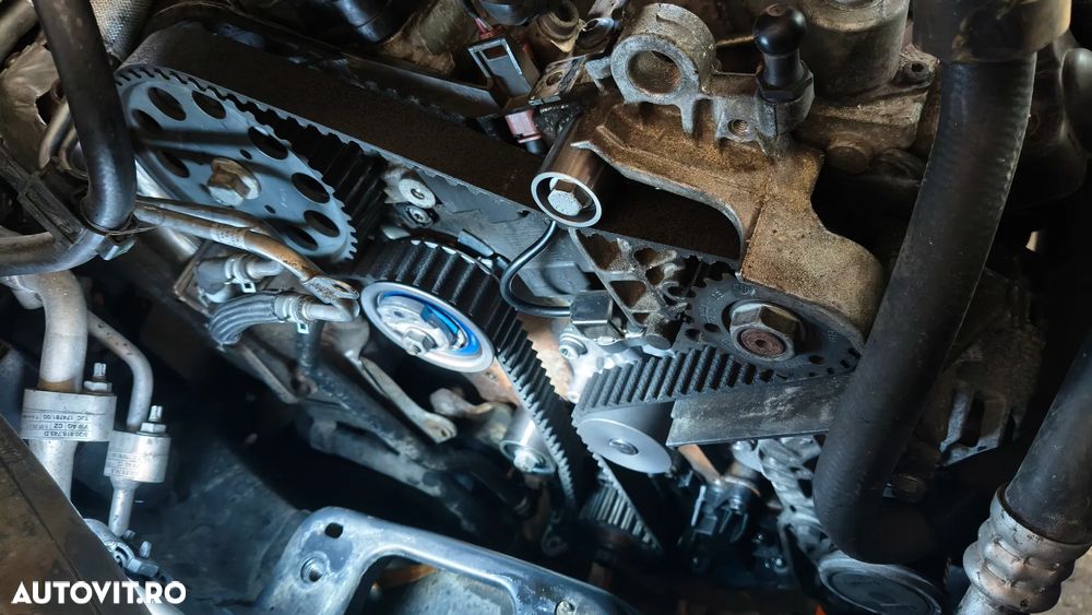 Volkswagen Golf 1.6 TDI (BlueMotion Technology) DSG Comfortline - 28