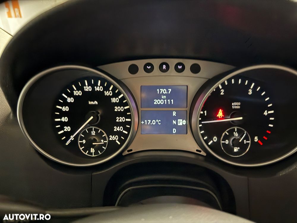 Mercedes-Benz ML - 9