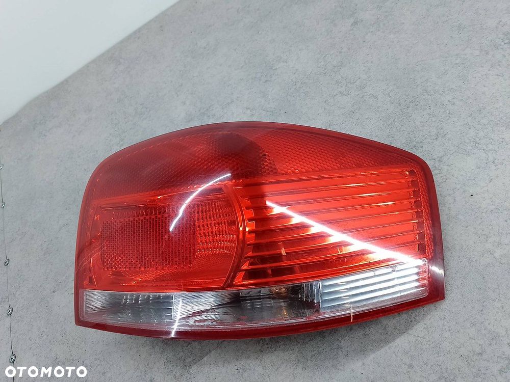LAMPA TYLNA PRAWA AUDI A3 8P/8PA/8P7 8P0945096 HATCHBACK - 5