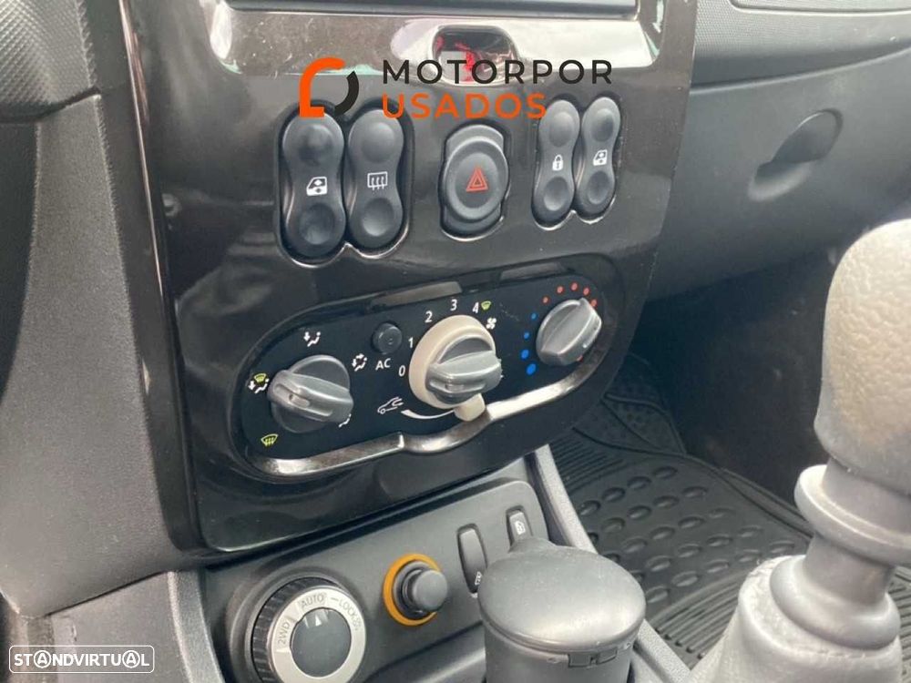 Dacia Duster 1.5 dCi Prestige 4WD - 14