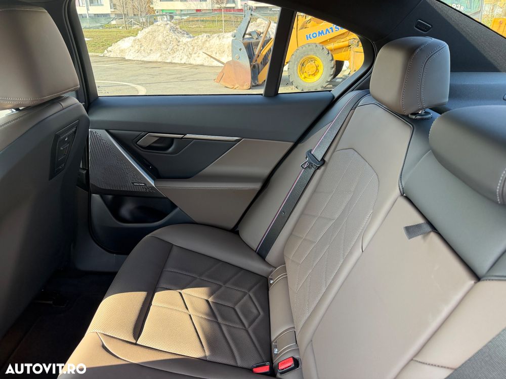 BMW Seria 5 520i Aut. - 13