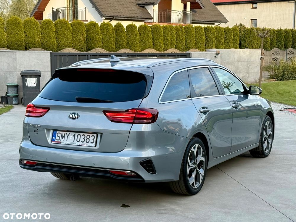 Kia Ceed 1.4 T-GDI DCT OPF Platinum Edition - 9