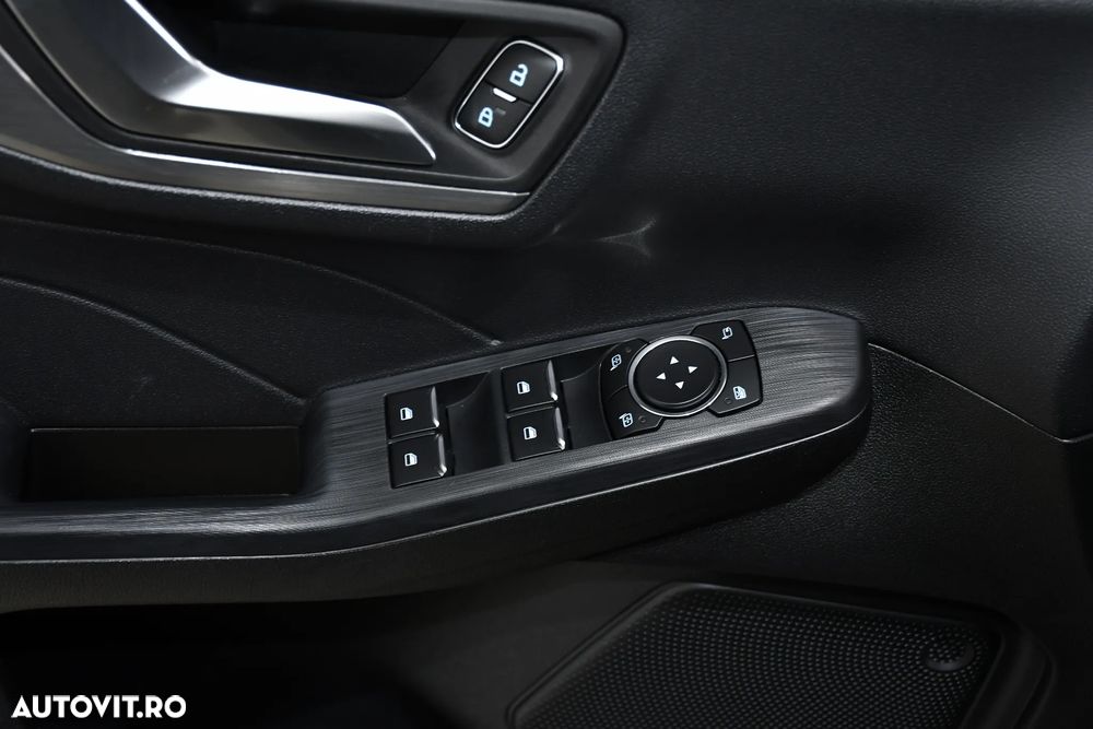 Ford Kuga 2.5 Duratec FHEV TITANIUM - 26