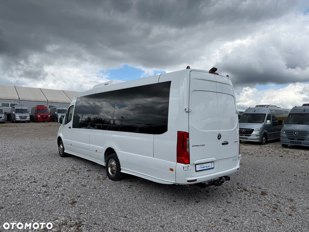 Mercedes-Benz Sprinter 519 - 10