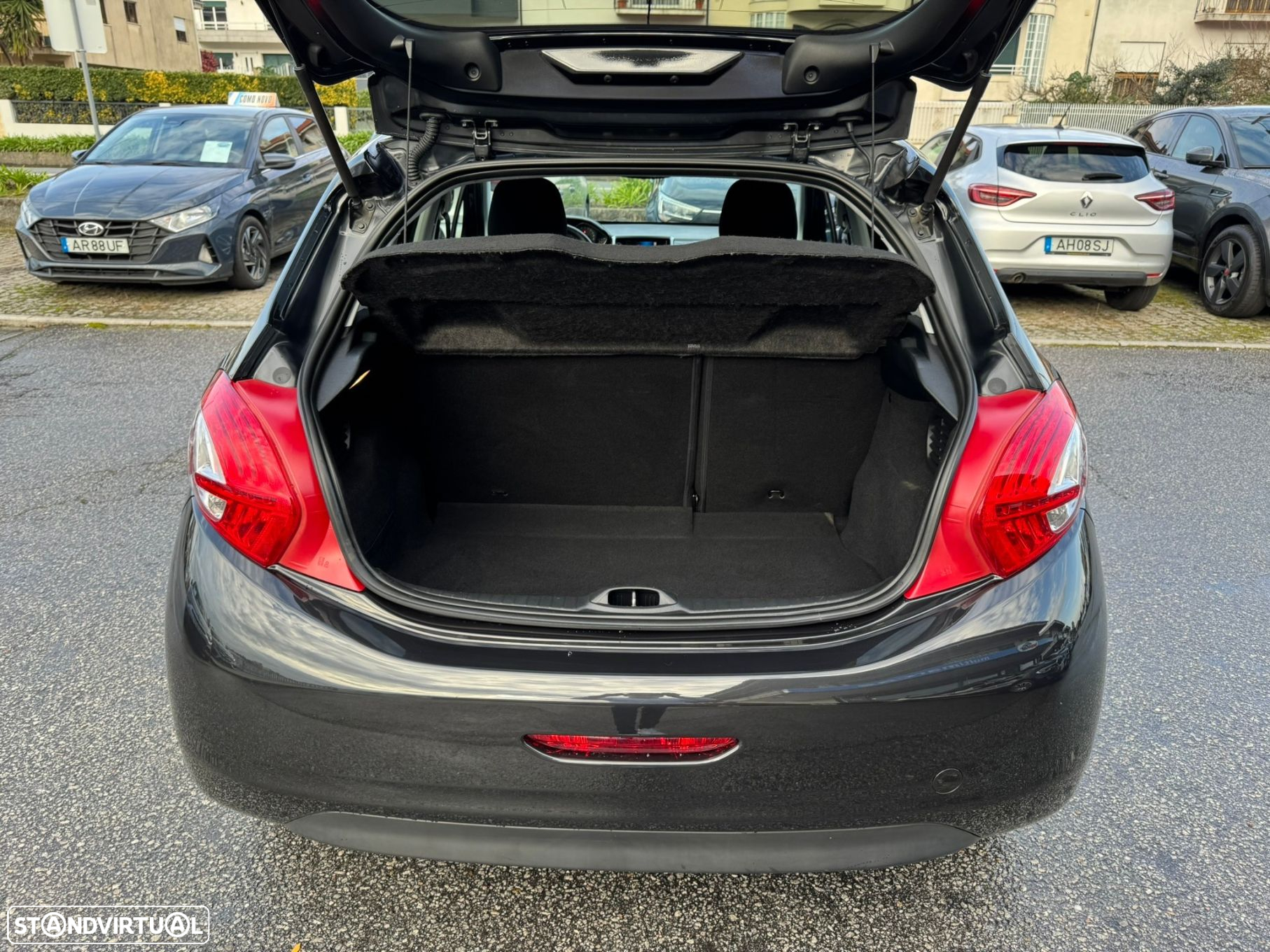 Peugeot 208 1.4 HDi Active - 13