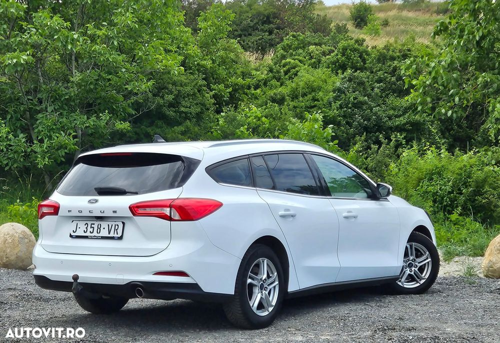 Ford Focus 1.5 EcoBlue Start-Stopp-System COOL&CONNECT - 16