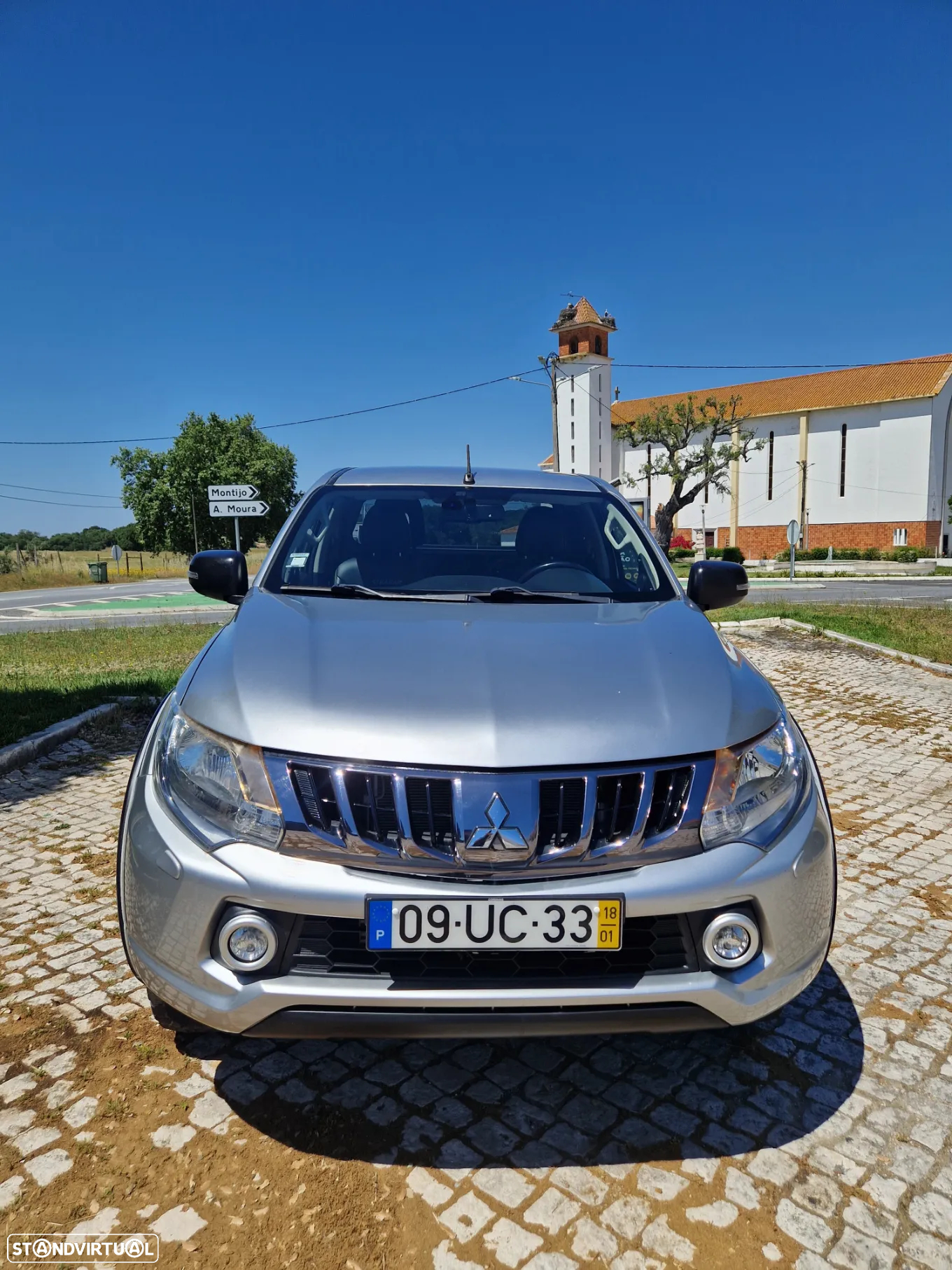 Mitsubishi L200 2.4 DI-D Club Intense Sport Strakar 4WD - 3