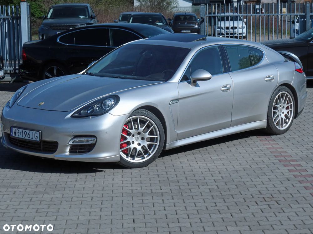 Porsche Panamera Turbo S PDK - 31