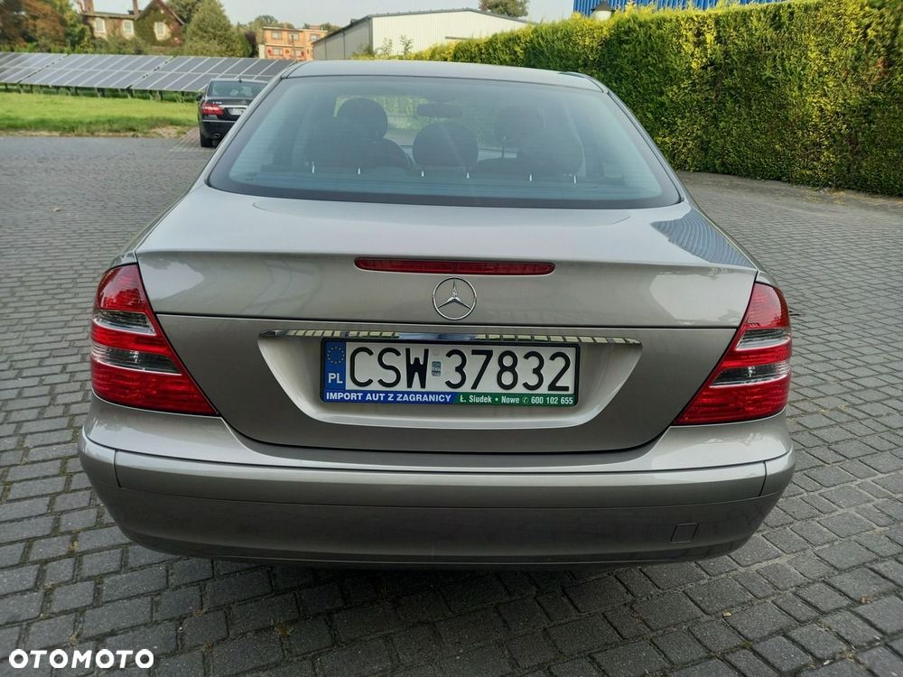 Mercedes-Benz Klasa E - 17