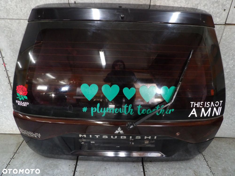 MITSUBISHI PAJERO SPORT I KLAPA BAGAŻNIKA SZYBA