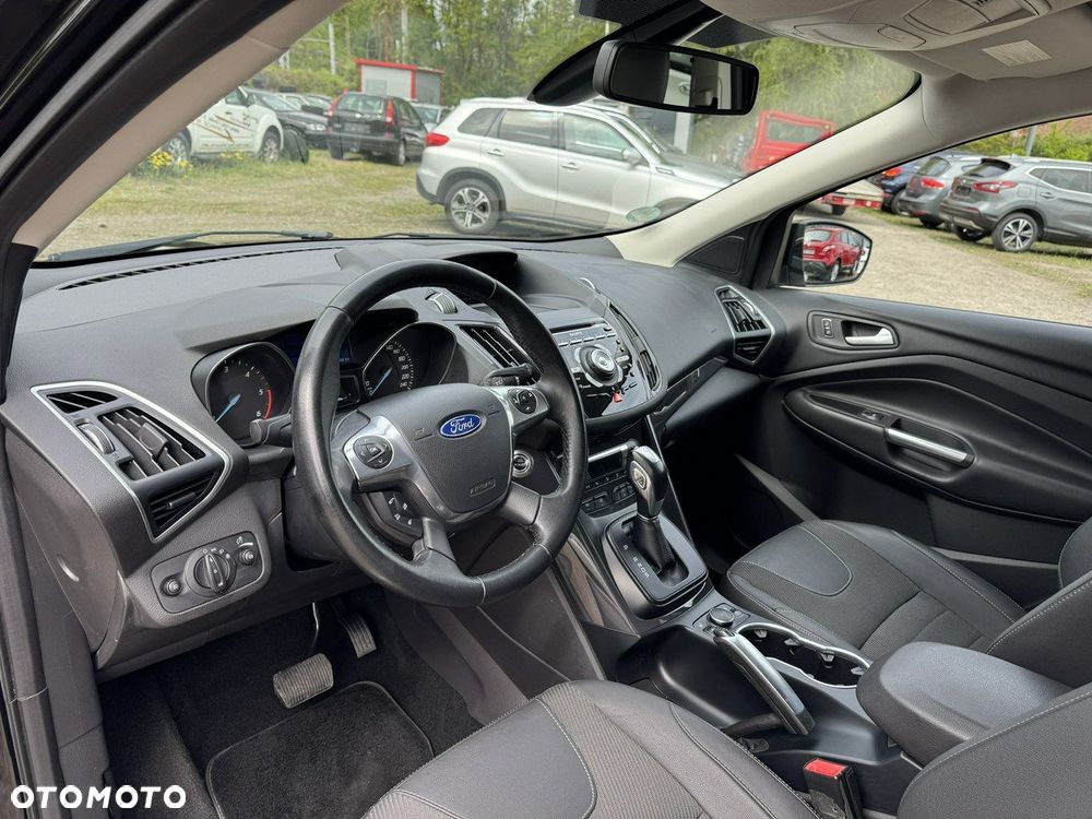 Ford Kuga - 24