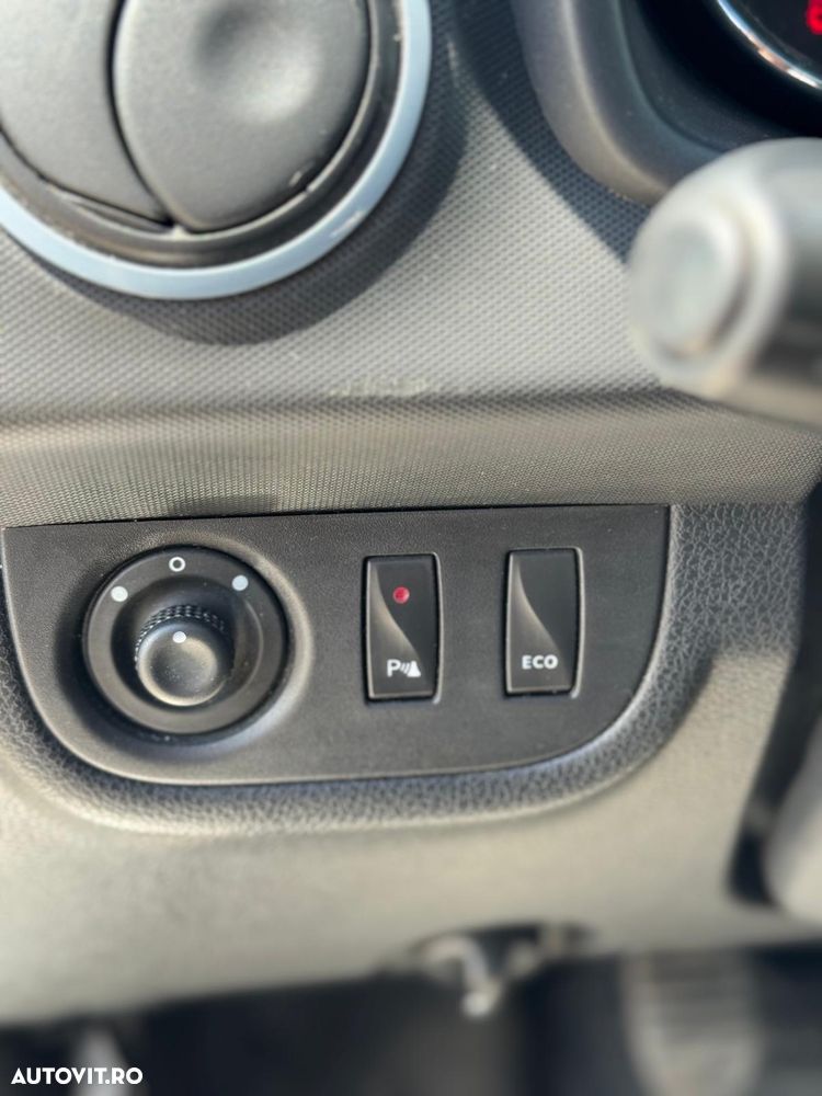 Dacia Logan 1.5 dCi 90 CP Prestige - 12