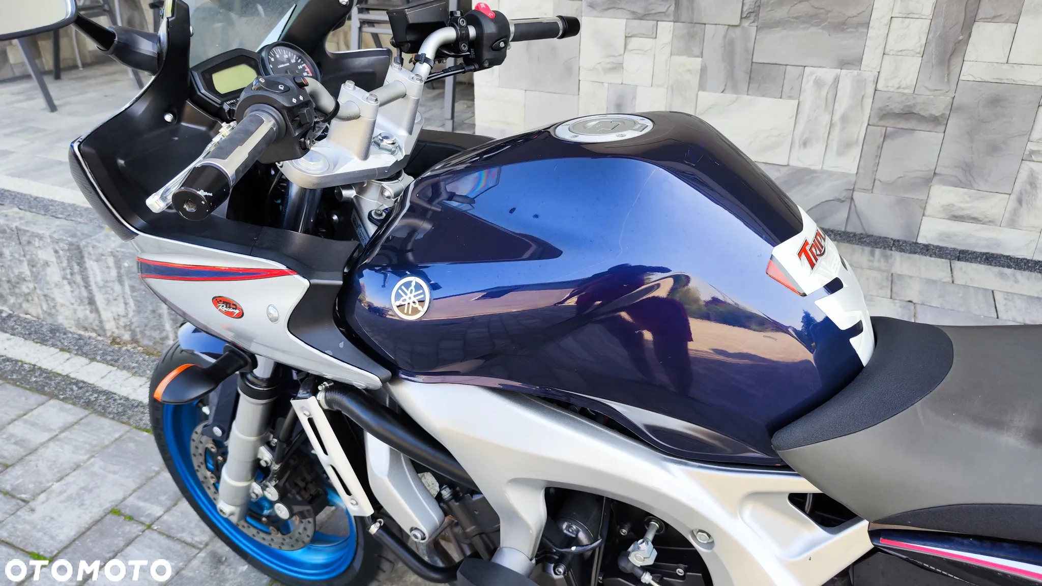 Yamaha FZS - 7