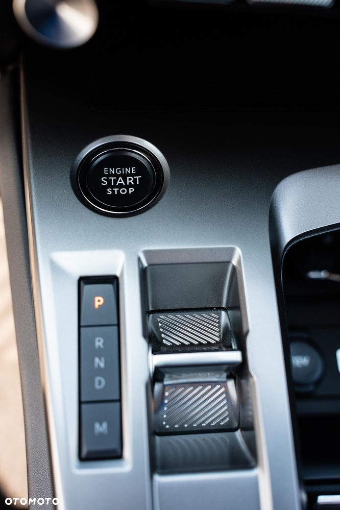 Peugeot 308 1.2 PureTech Allure S&S EAT8 - 25