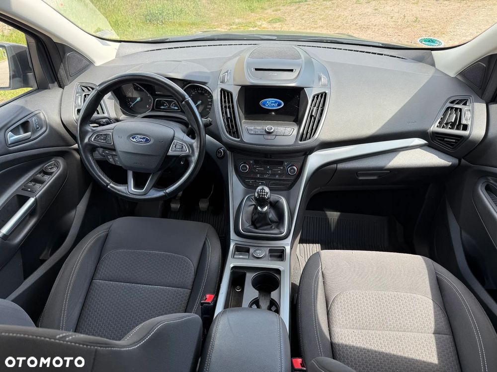 Ford Kuga 1.5 EcoBoost 2x4 Trend - 13