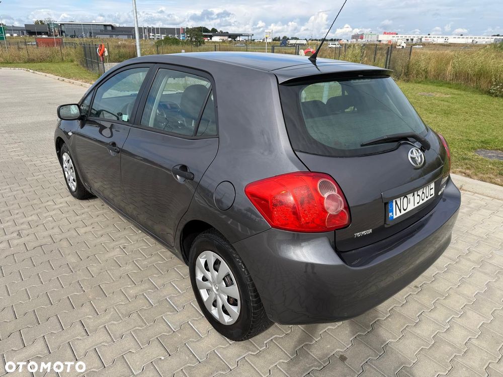 Toyota Auris 1.33 VVT-i Premium - 4