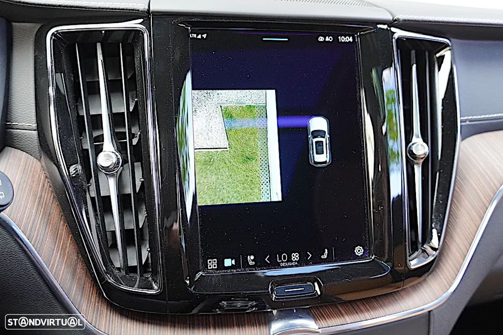 Volvo XC 60 2.0 B4 Inscription Geartronic - 38