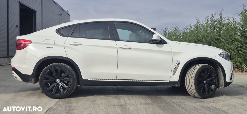 BMW X6 xDrive30d - 17
