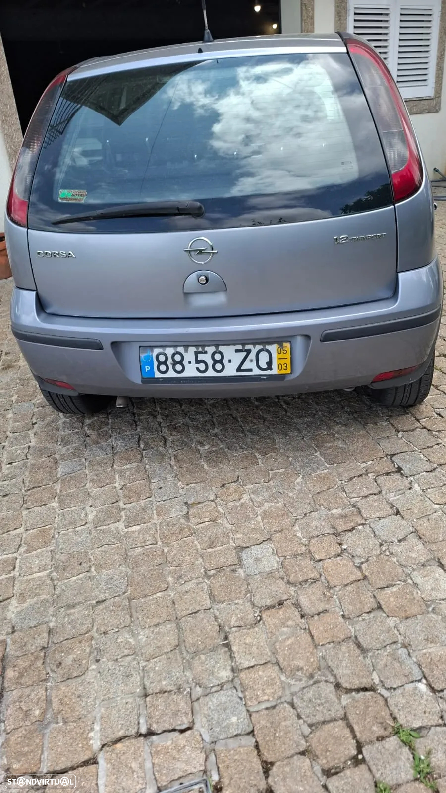 Opel Corsa 1.2 Twinport Enjoy - 4