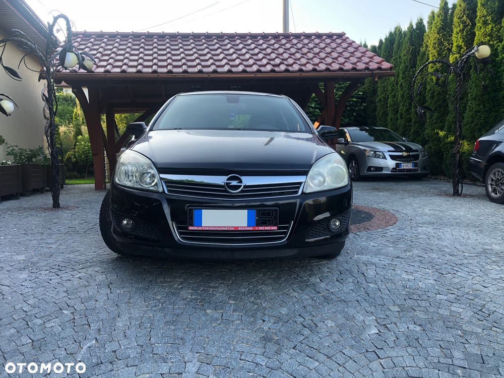 Opel Astra 1.4 EcoFLEX Design Edition - 1