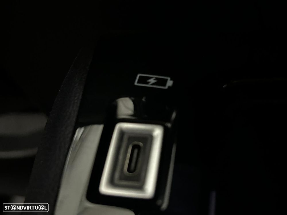 Peugeot 2008 1.2 PureTech Active - 33