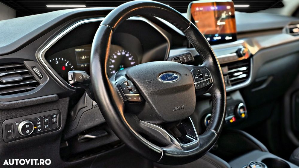 Ford Kuga 2.0 EcoBlue 4x4 Aut. TITANIUM - 23