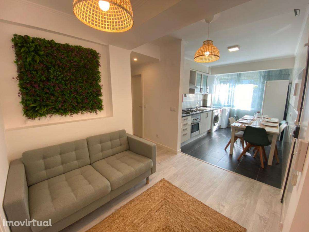 Quarto - localizado em Oeiras Lisbon - Grande imagem: 2/11