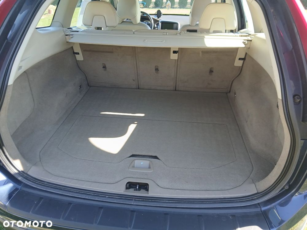 Volvo XC 60 D5 AWD Summum - 20