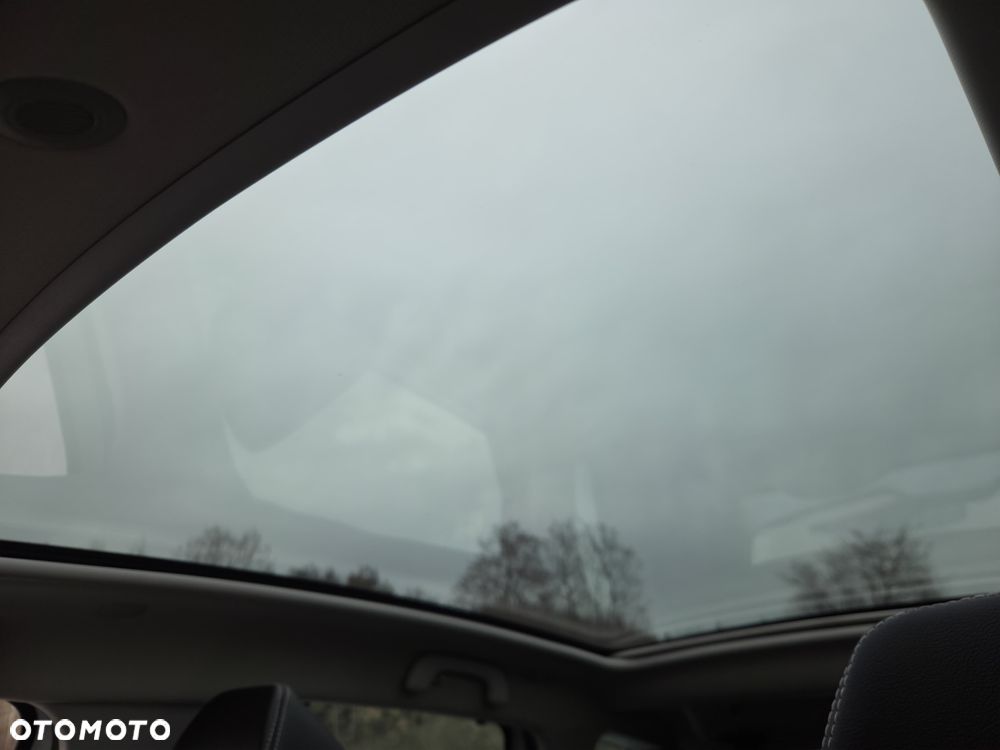 Renault Scenic BLUE dCi 120 EDC BUSINESS EDITION - 18