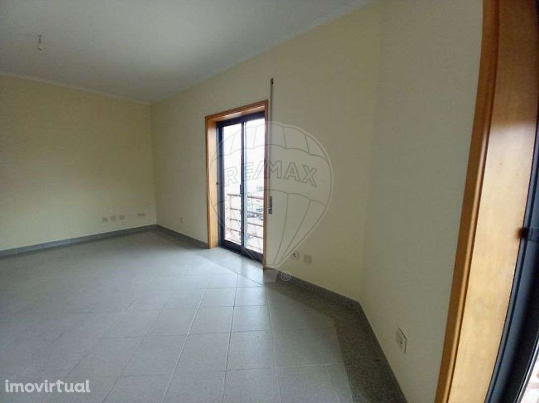 Outros - Comercial  para arrendamento - Grande imagem: 3/10