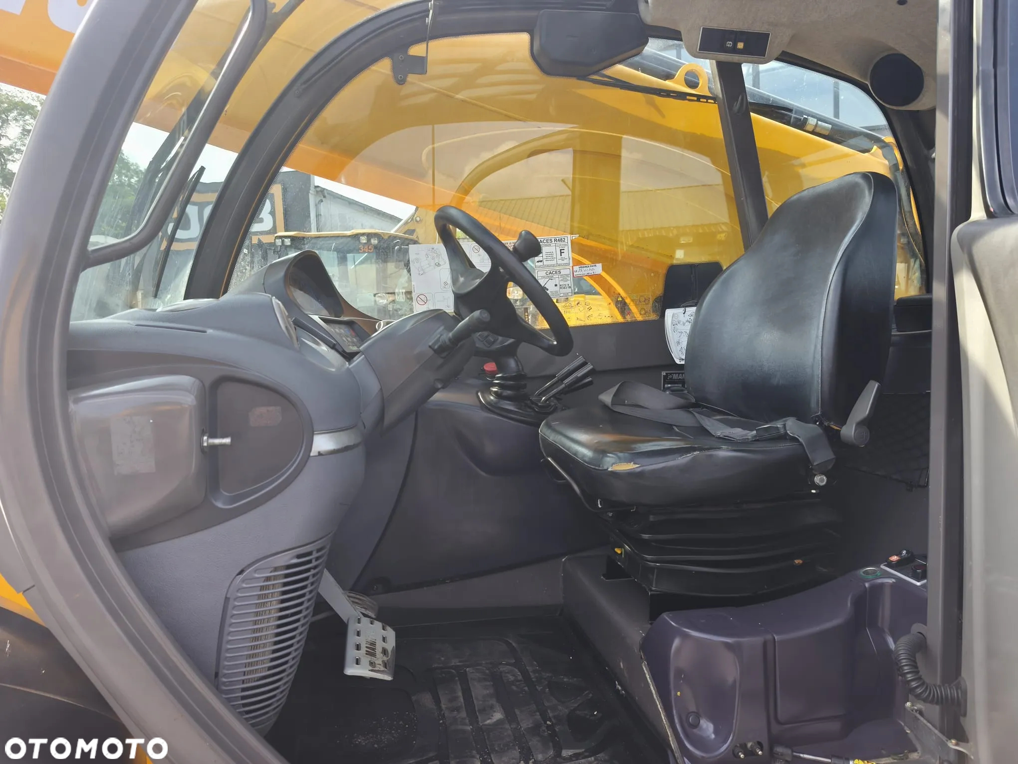 Manitou MT1440 - 12