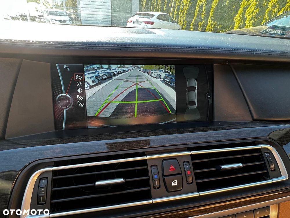 BMW Seria 7 730d - 13