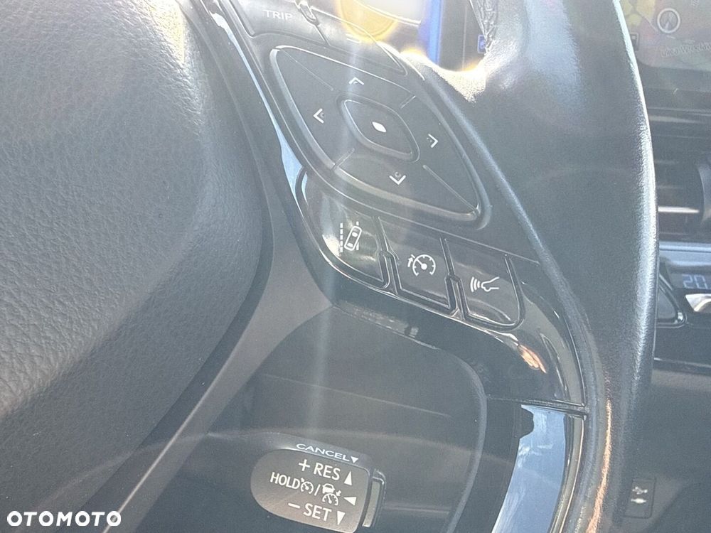 Toyota C-HR 1.8 Hybrid Dynamic - 18