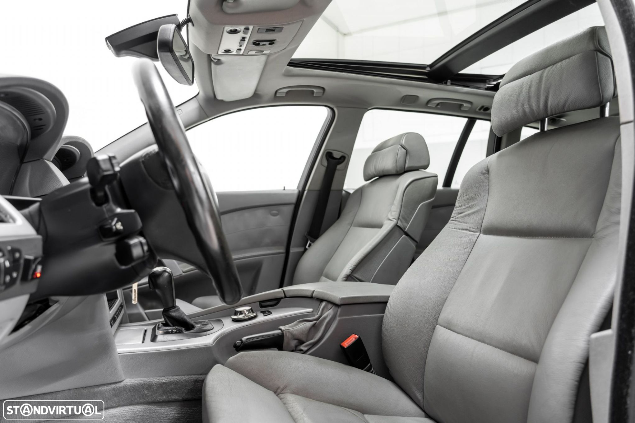 BMW 530 XiA Touring - 10