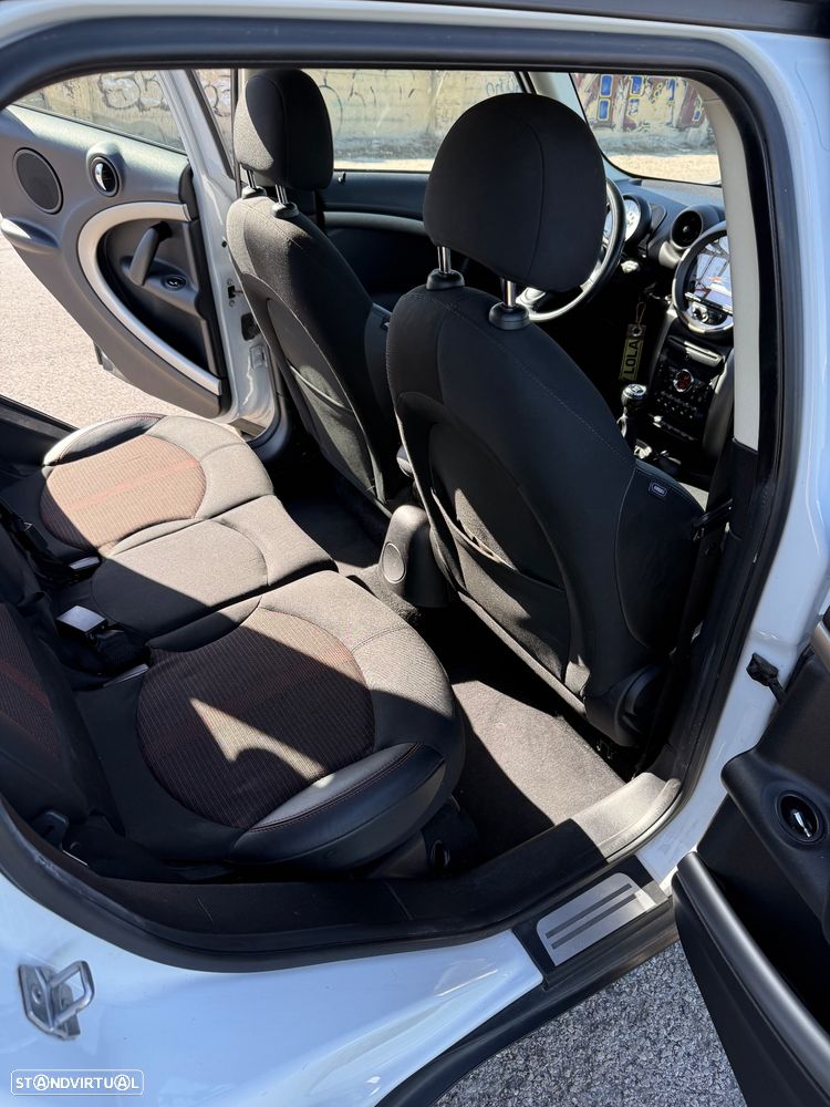 MINI Countryman Cooper D - 14