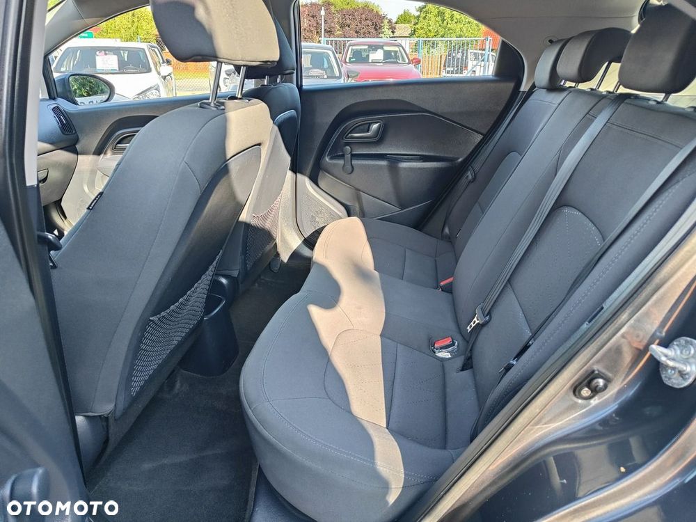 Kia Rio 1.2 Attract - 21
