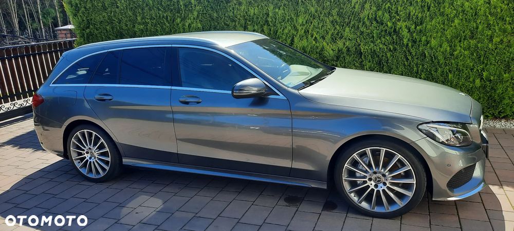 Mercedes-Benz Klasa C 200 4-Matic 9G-TRONIC - 23