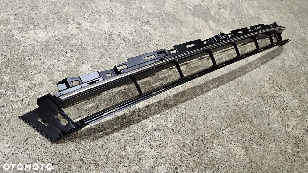 AUDI A5 2016-KRATKI W ZDERZAK S-LINE P+L+ŚR 8W6807681F 8W6807682F 8W6807683A - 6