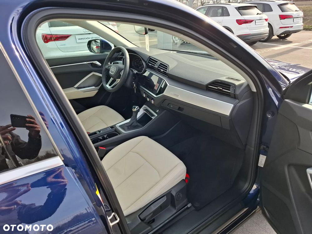 Audi Q3 35 TFSI S tronic - 6