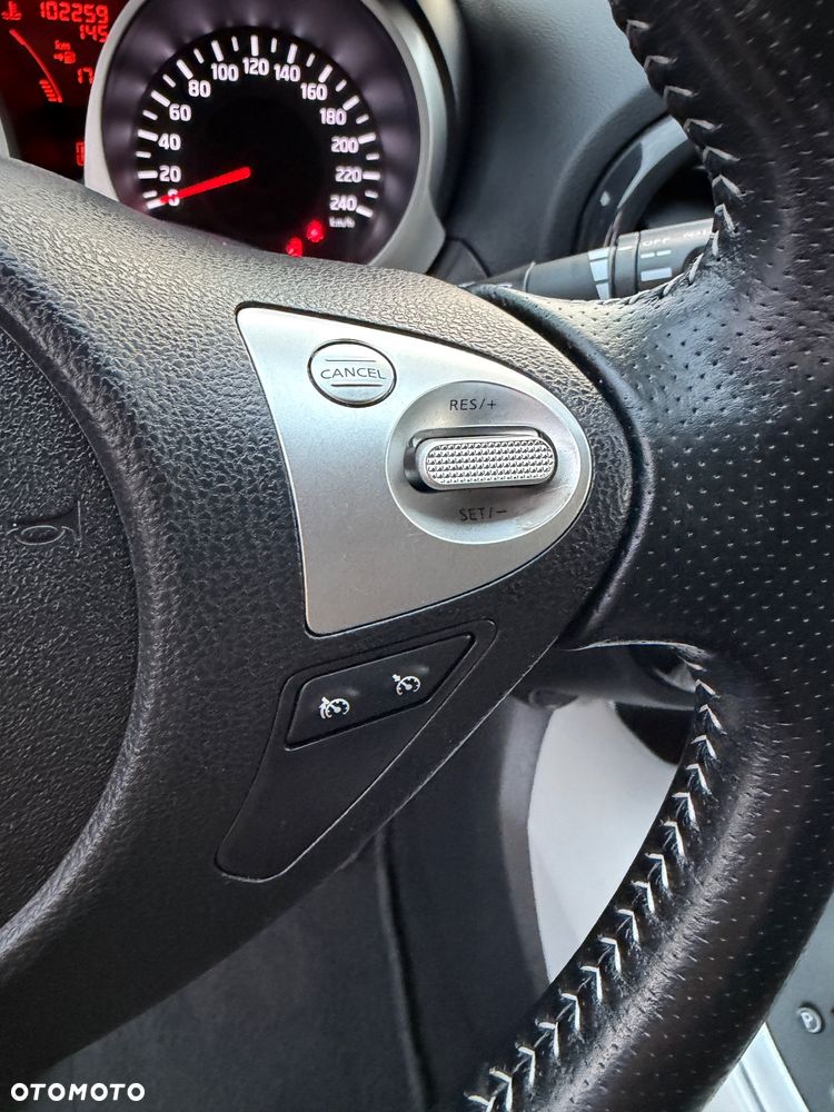 Nissan Juke 1.6 T Tekna 4x4 - 12