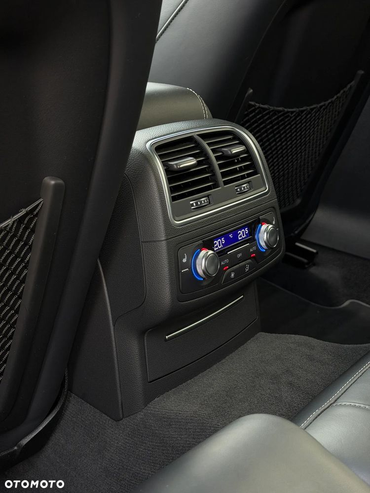 Audi S6 Avant - 8
