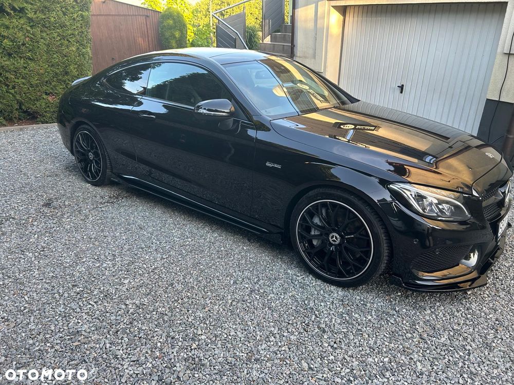 Mercedes-Benz C-Class 2018 photo 2