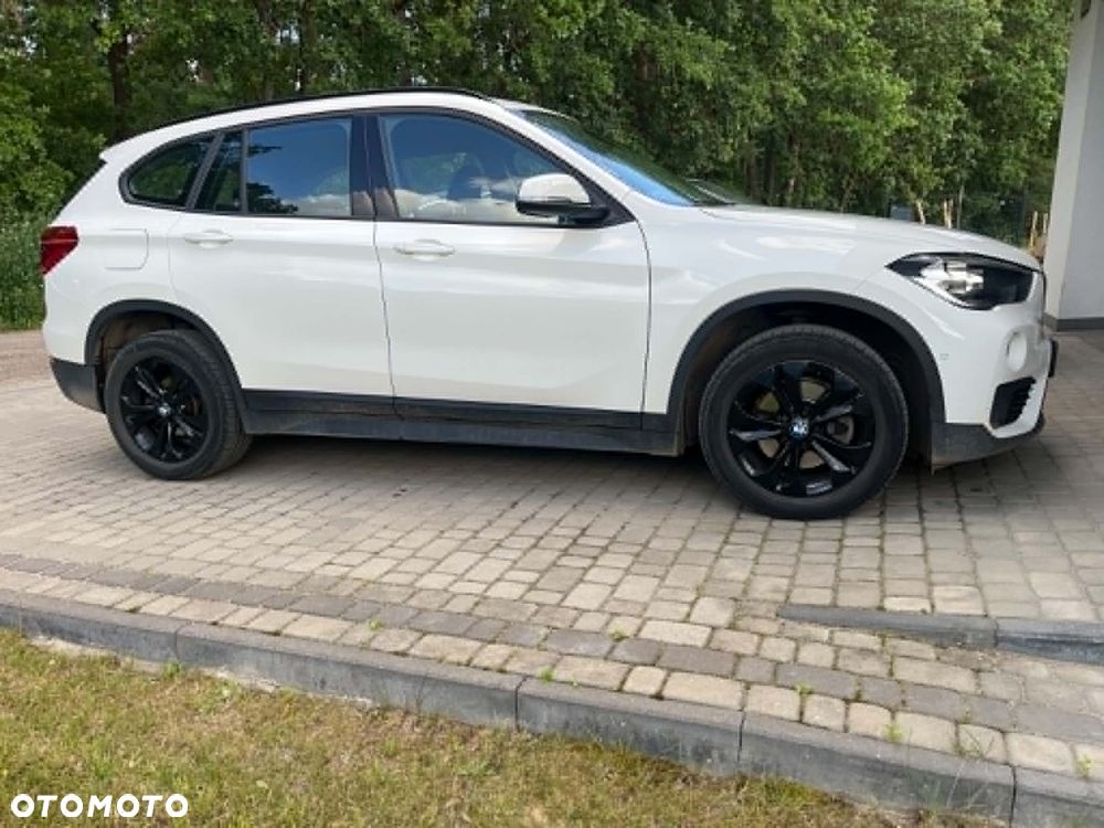 BMW X1 sDrive18i Advantage - 19