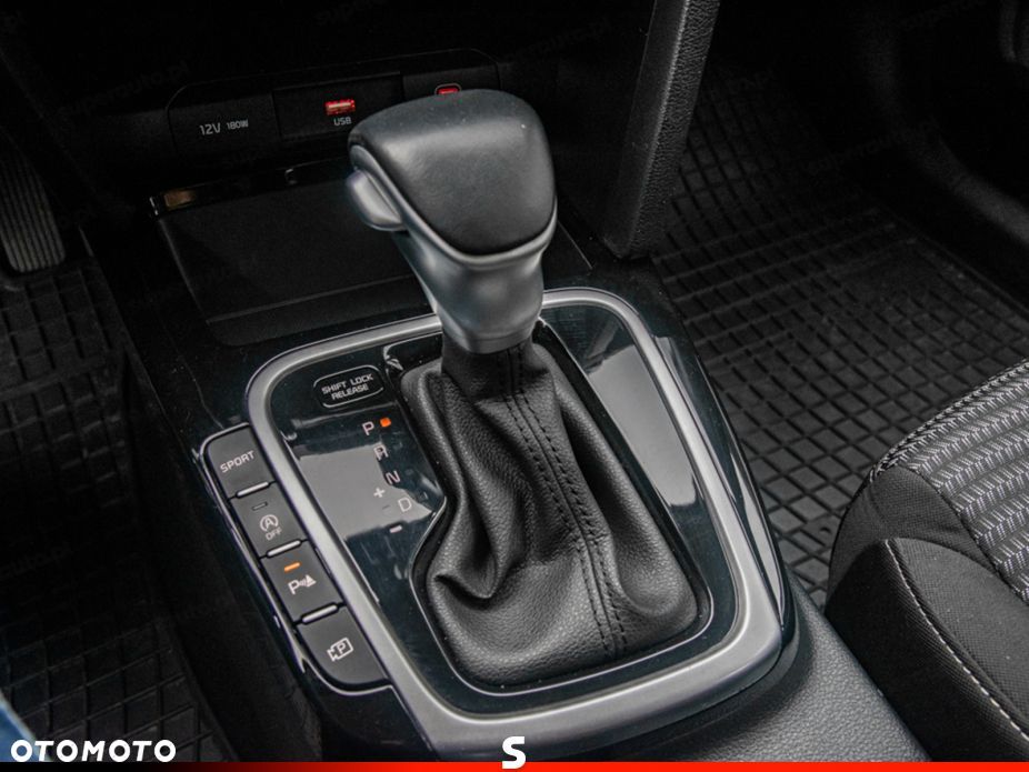 Kia Ceed 1.5 T-GDI M DCT - 9